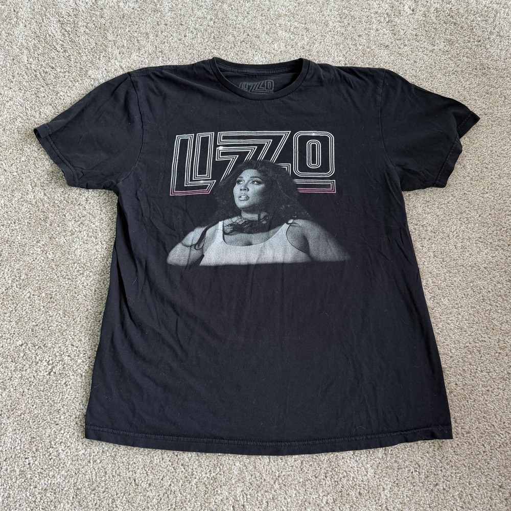 Lizzo Shirt Mens Large Black Photo Graphic Concert Tour Music Band Tee